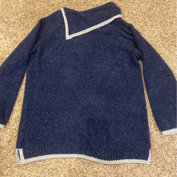 Crown and Ivy navy sweater size XXL - Picture 8 of 8